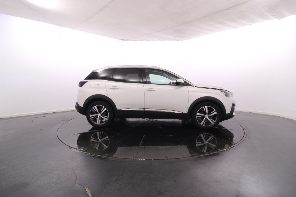 peugeot-3008-2019-diesel-1499cc