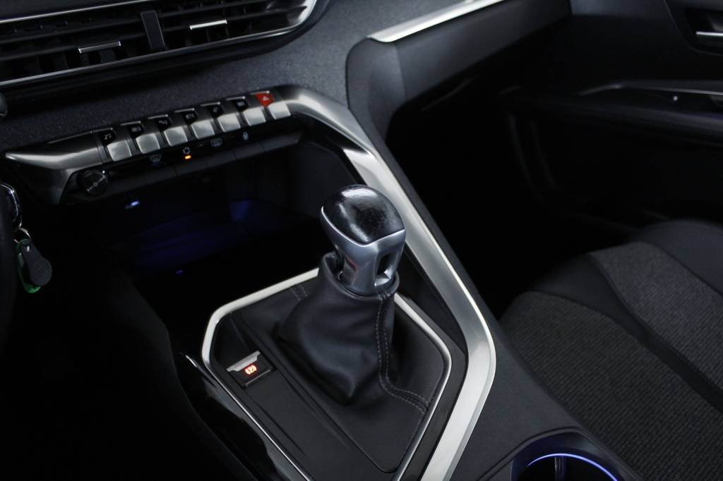 peugeot-3008-2019-diesel-1499cc
