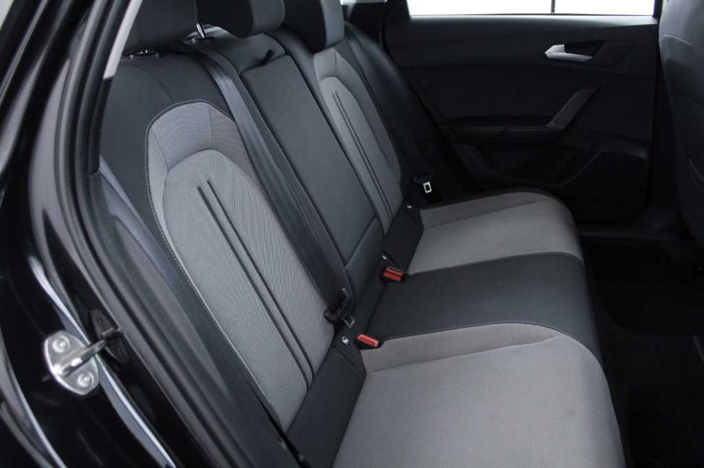 seat-leon-st-2024-gasolina-999cc