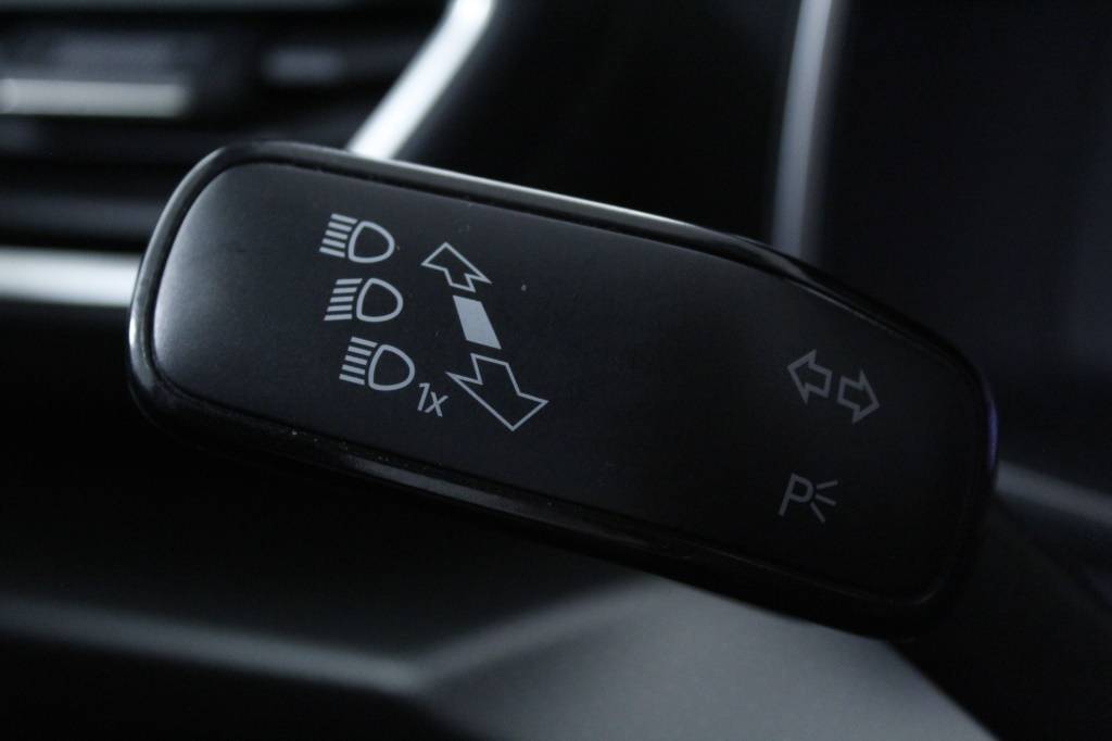 seat-leon-st-2024-gasolina-999cc
