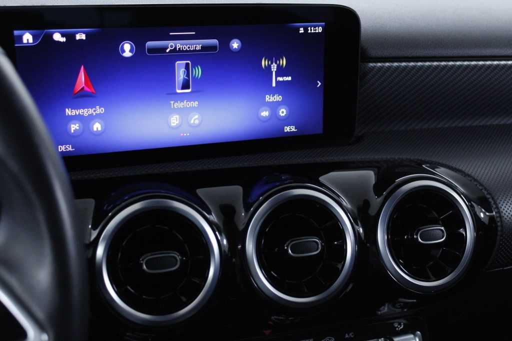 mercedes-benz-classe-a-2024-hibrido-1332cc