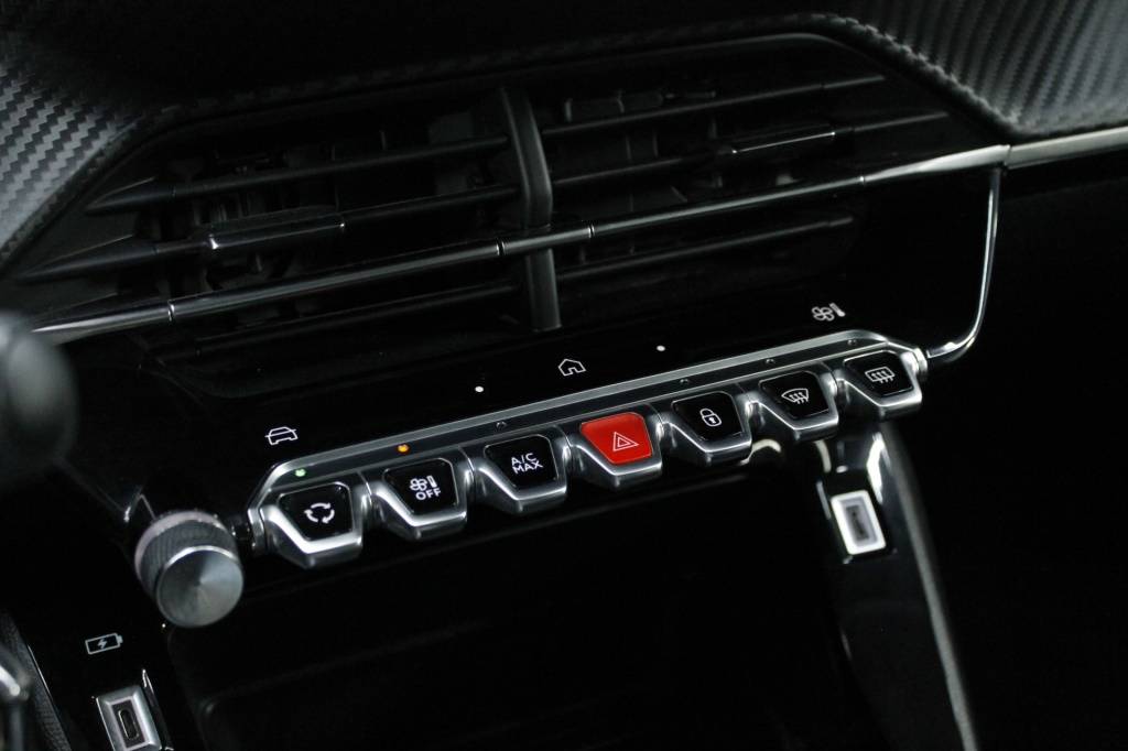 peugeot-208-2024-gasolina-1199cc