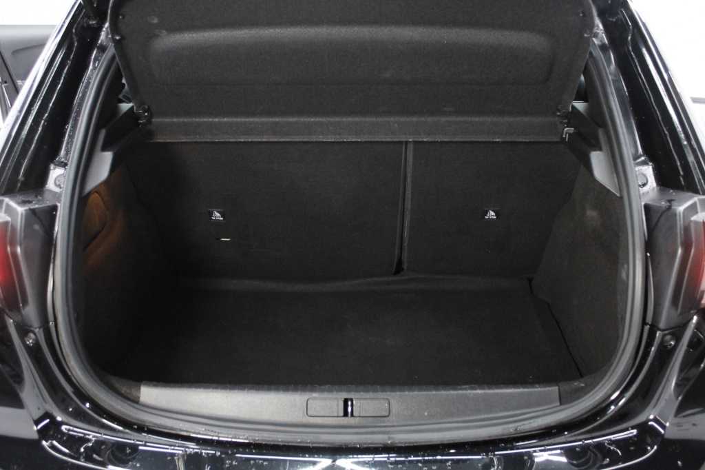 peugeot-208-2024-gasolina-1199cc