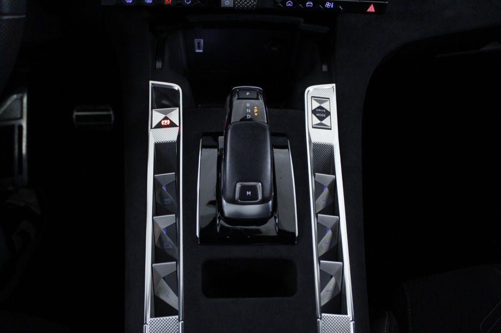 ds-ds-7-crossback-2025-diesel-1499cc