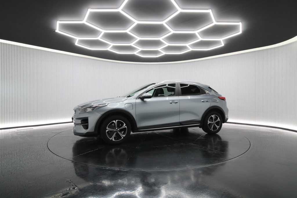 kia-xceed-2022-hibrido-1580cc