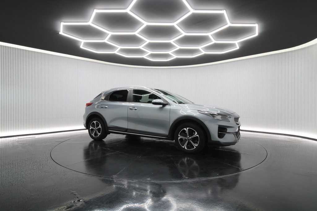 kia-xceed-2022-hibrido-1580cc