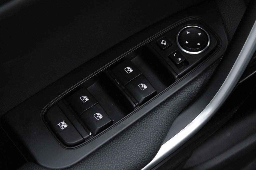 kia-xceed-2022-hibrido-1580cc
