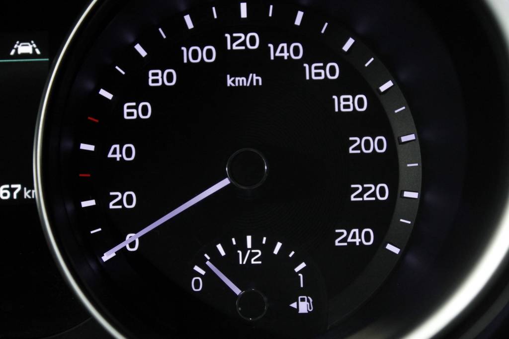 kia-xceed-2022-hibrido-1580cc