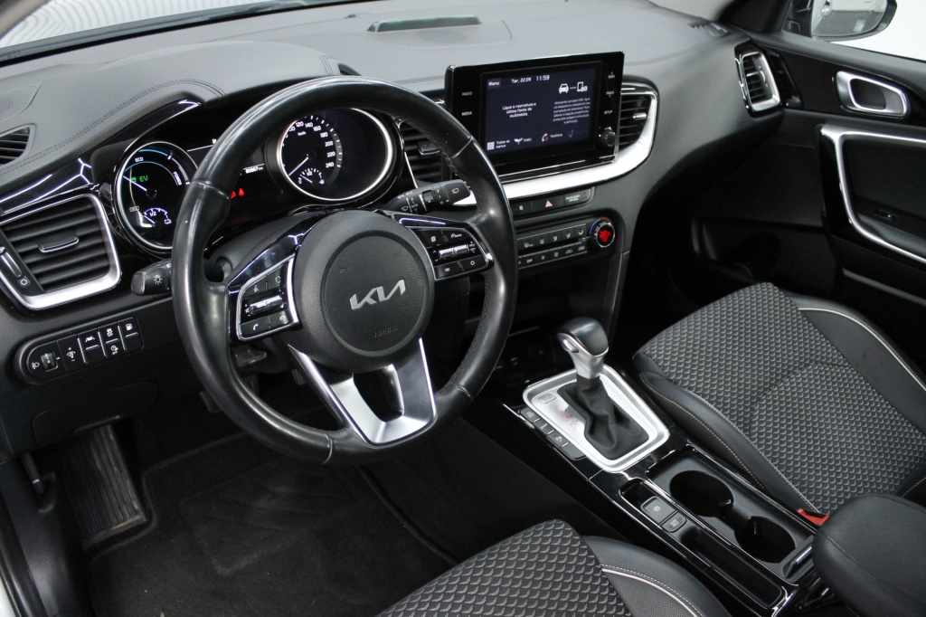 kia-xceed-2022-hibrido-1580cc