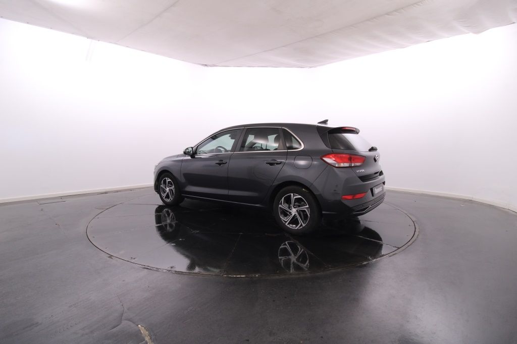hyundai-i30-2023-gasolina-998cc