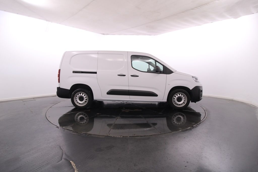 citroen-berlingo-2024-diesel-1499cc