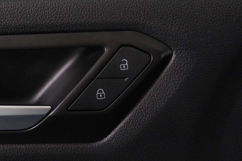 volkswagen-t-roc-2025-gasolina-999cc