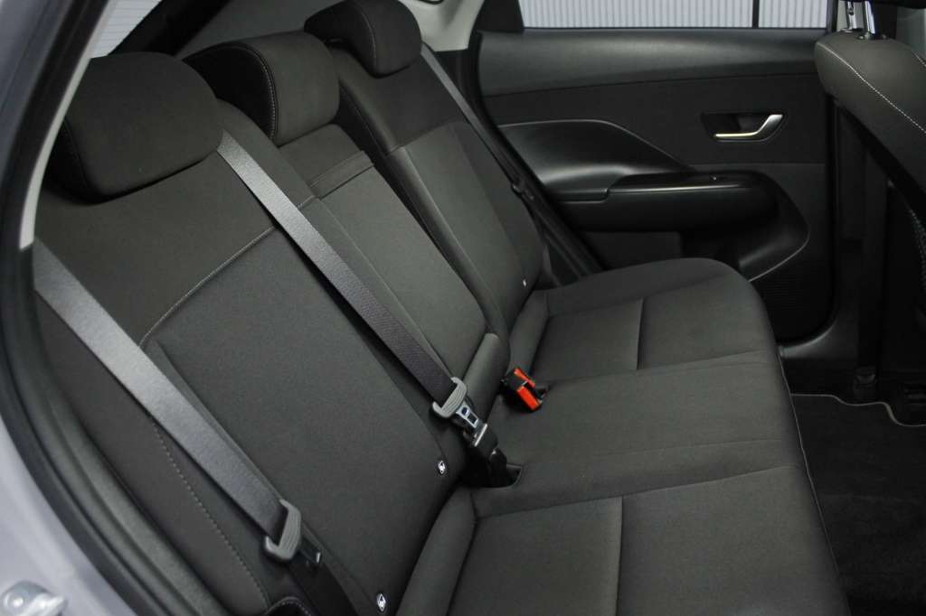 hyundai-kauai-2025-gasolina-998cc