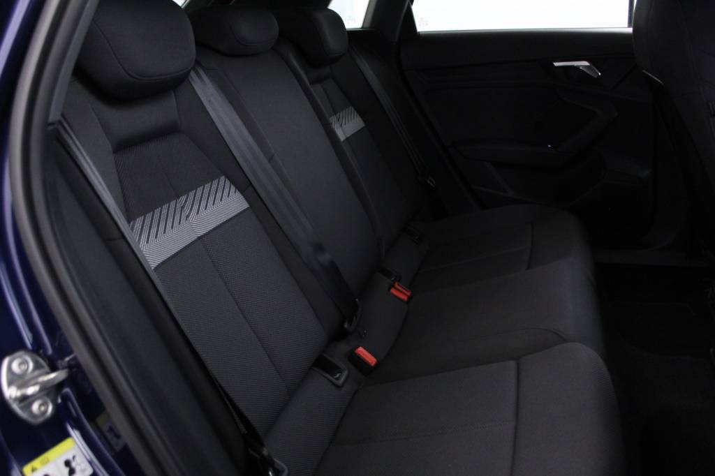 audi-a3-sportback-2024-hibrido-999cc