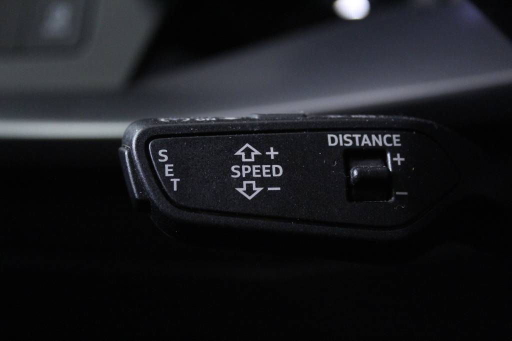 audi-a3-sportback-2024-hibrido-999cc