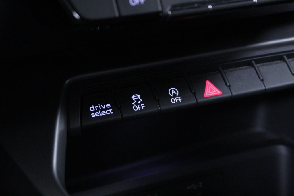 audi-a3-sportback-2024-hibrido-999cc
