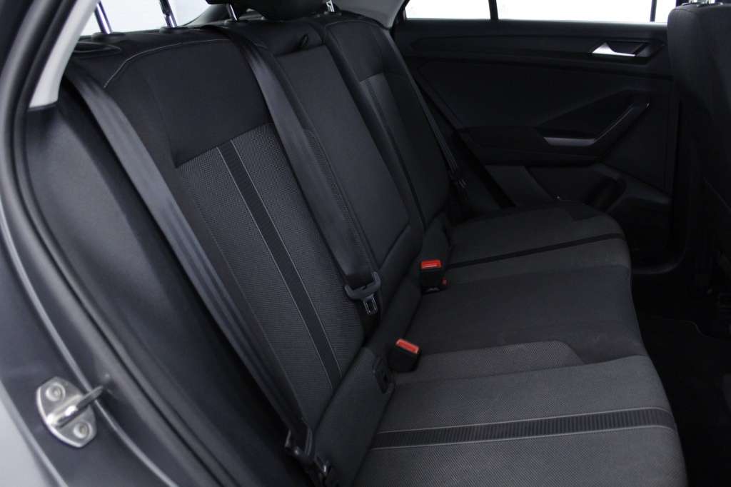 volkswagen-t-roc-2024-gasolina-999cc