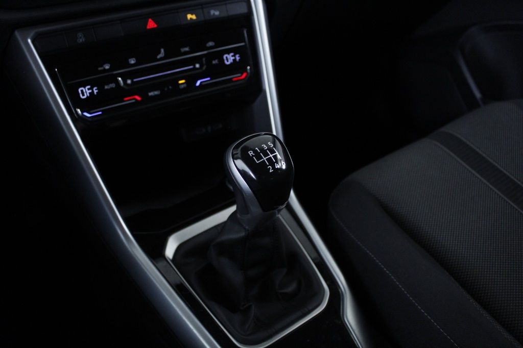 volkswagen-t-roc-2024-gasolina-999cc