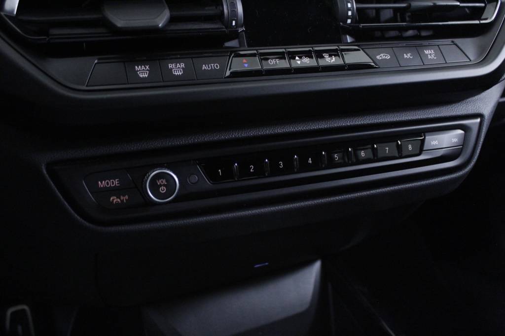 bmw-serie-1-2023-diesel-1496cc