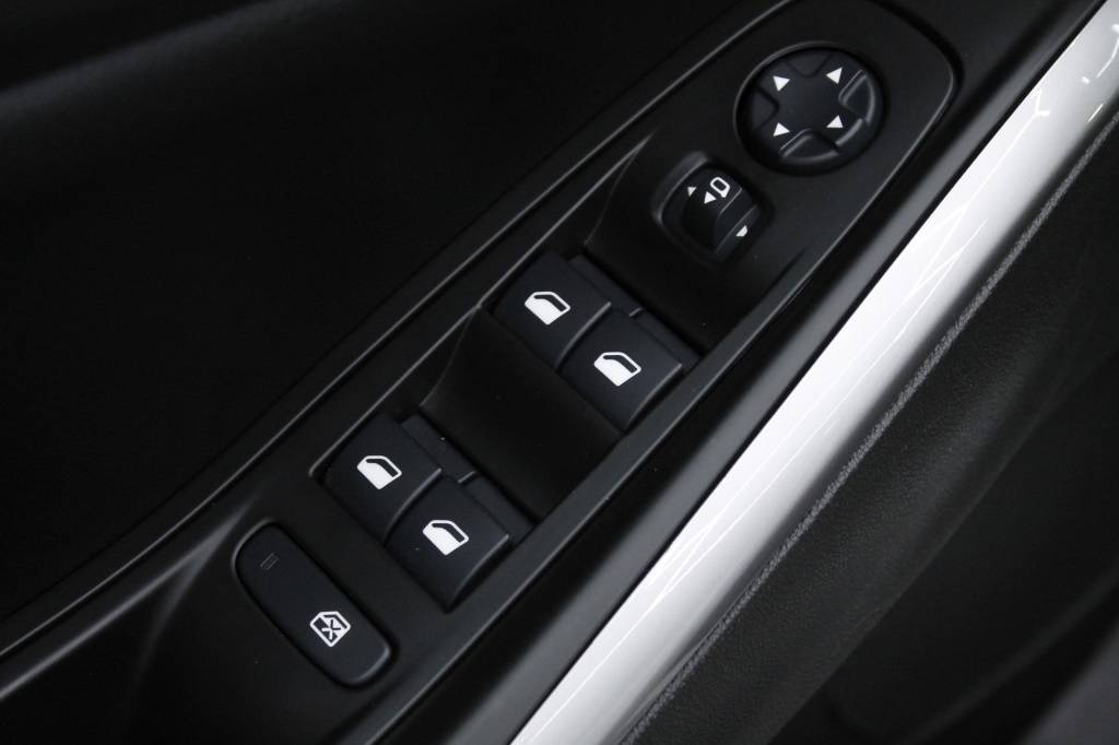 opel-grandland-2024-diesel-1499cc