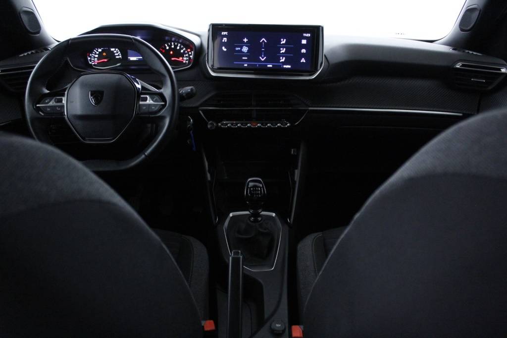 peugeot-2008-2024-gasolina-1199cc