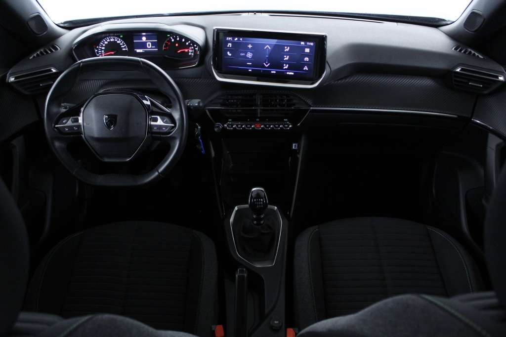 peugeot-2008-2024-gasolina-1199cc
