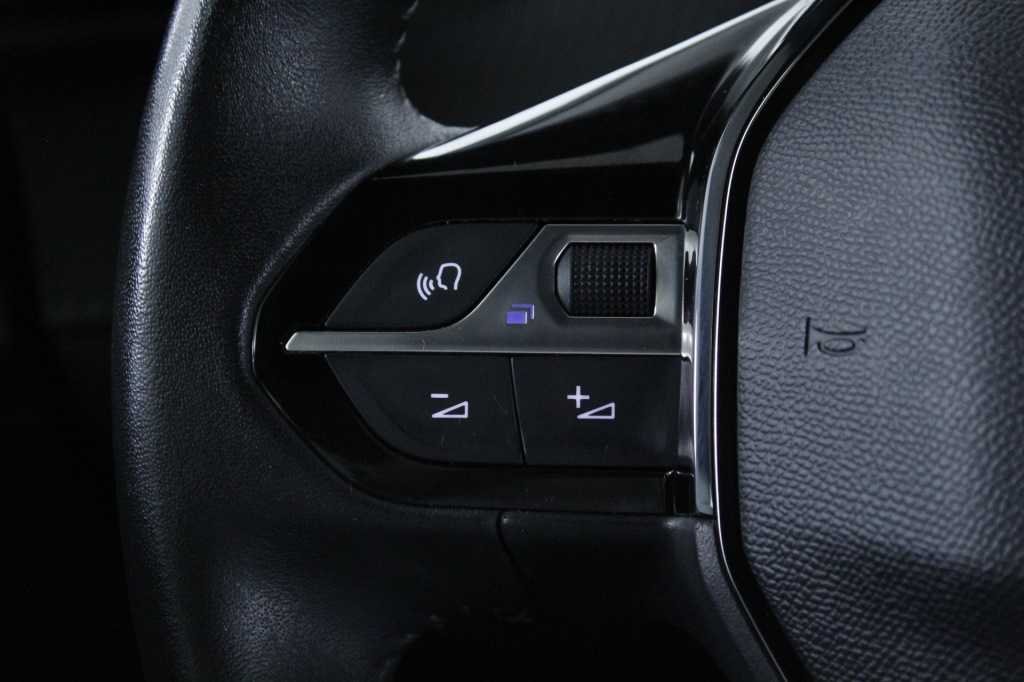 peugeot-2008-2024-gasolina-1199cc