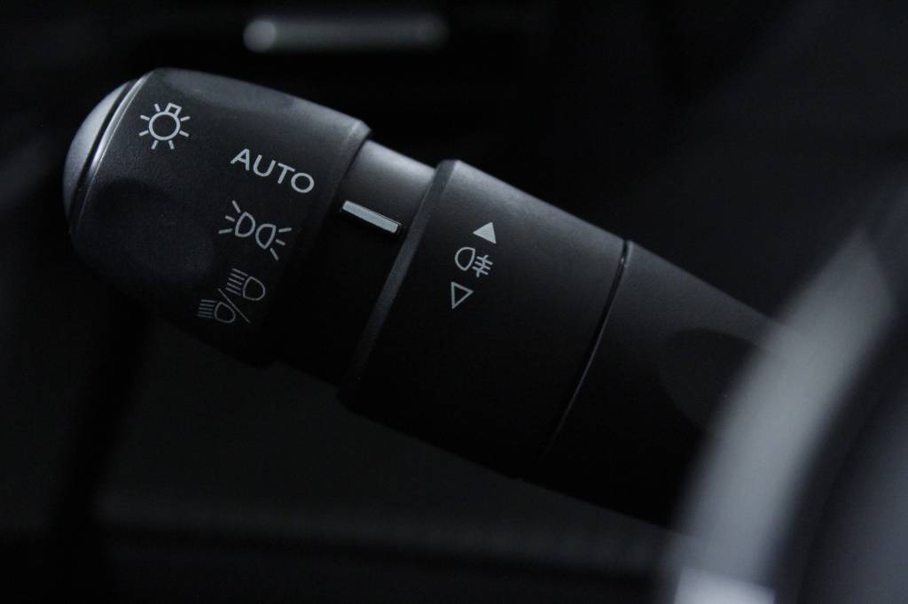 peugeot-2008-2024-gasolina-1199cc