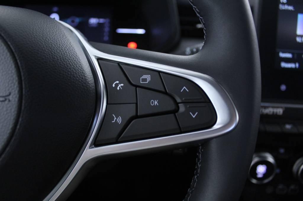 mitsubishi-colt-2024-gasolina-999cc