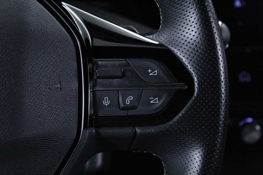 peugeot-308-2024-hibrido-1598cc