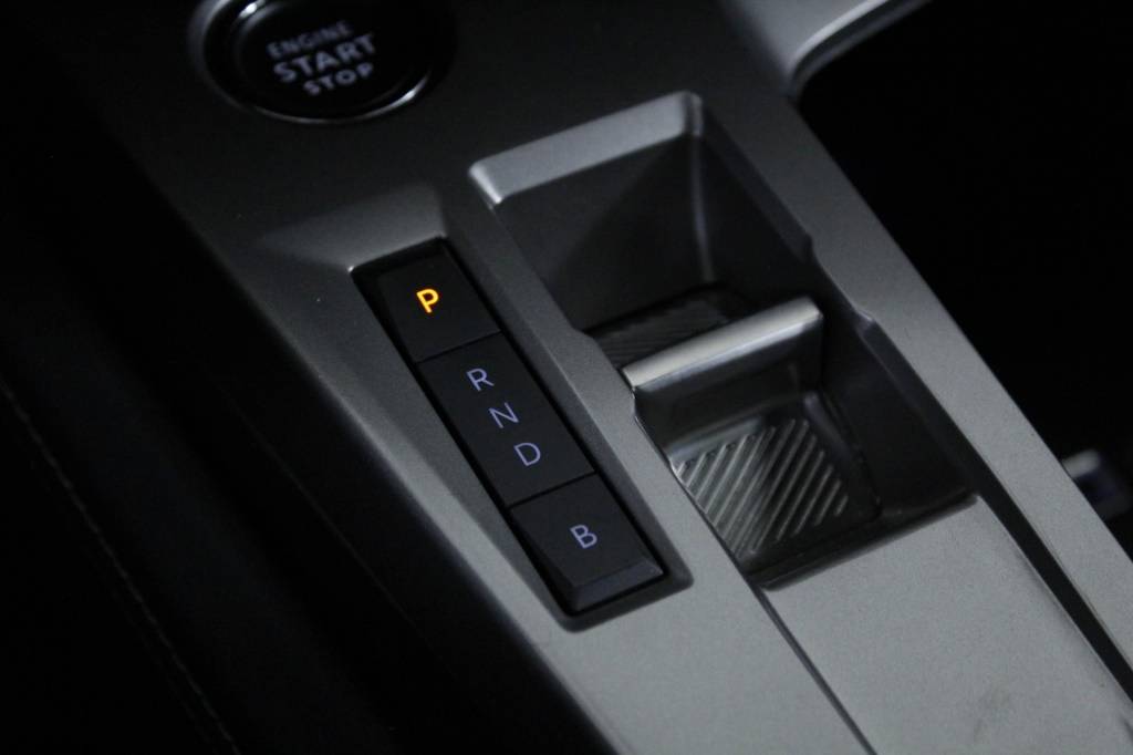 peugeot-308-2024-hibrido-1598cc