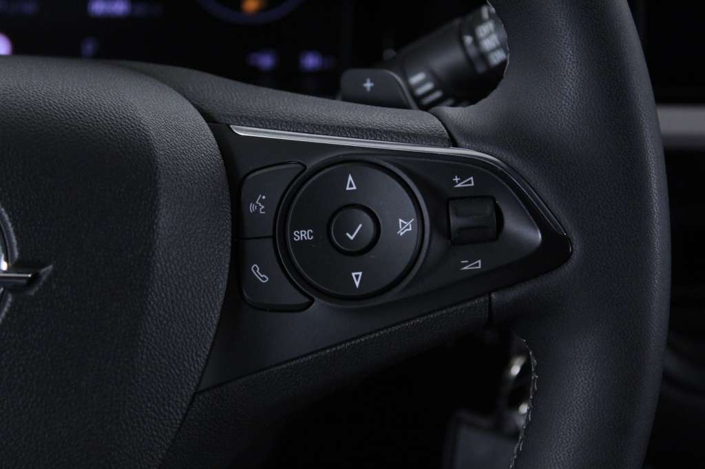 opel-grandland-2024-diesel-1499cc