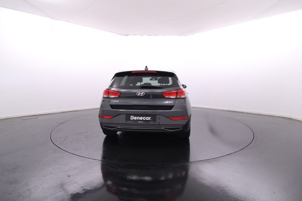 hyundai-i30-2024-gasolina-998cc