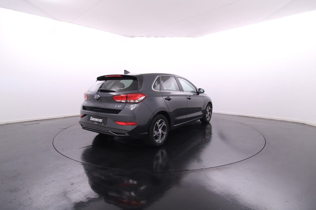 hyundai-i30-2024-gasolina-998cc
