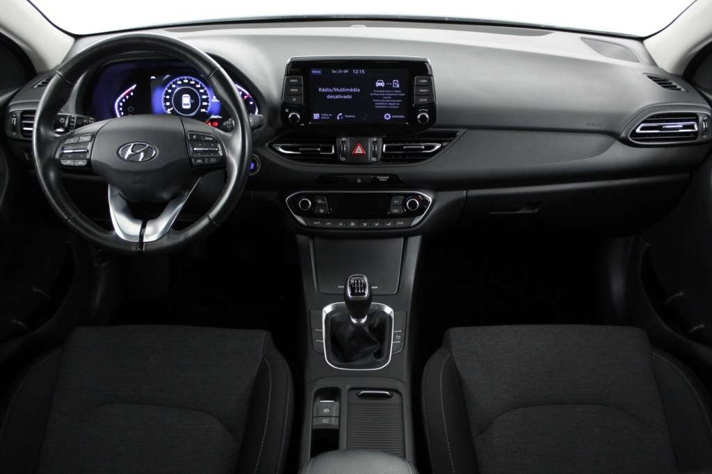 hyundai-i30-2024-gasolina-998cc