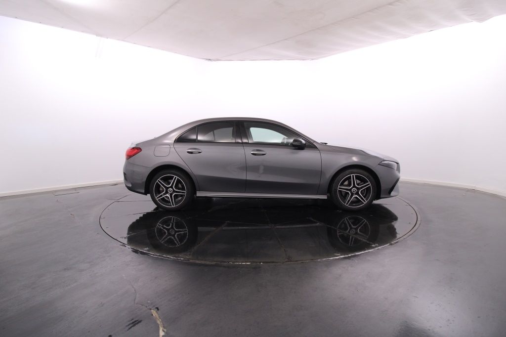 mercedes-benz-classe-a-2024-hibrido-1332cc
