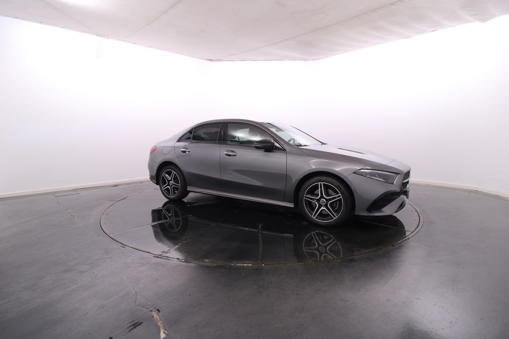 mercedes-benz-classe-a-2024-hibrido-1332cc