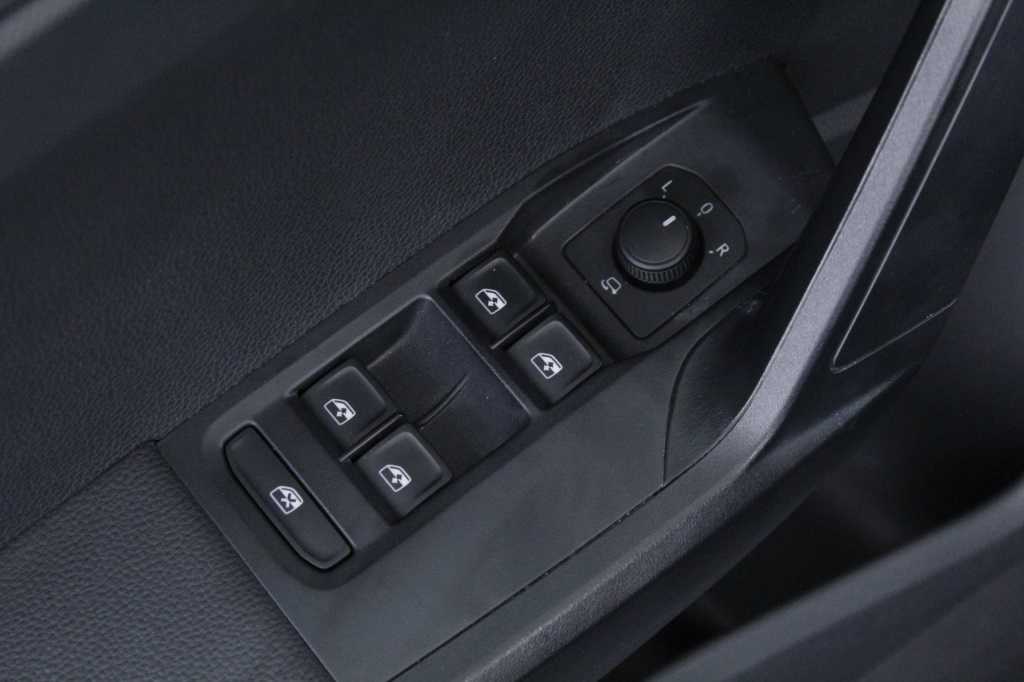 seat-ibiza-2025-gasolina-999cc