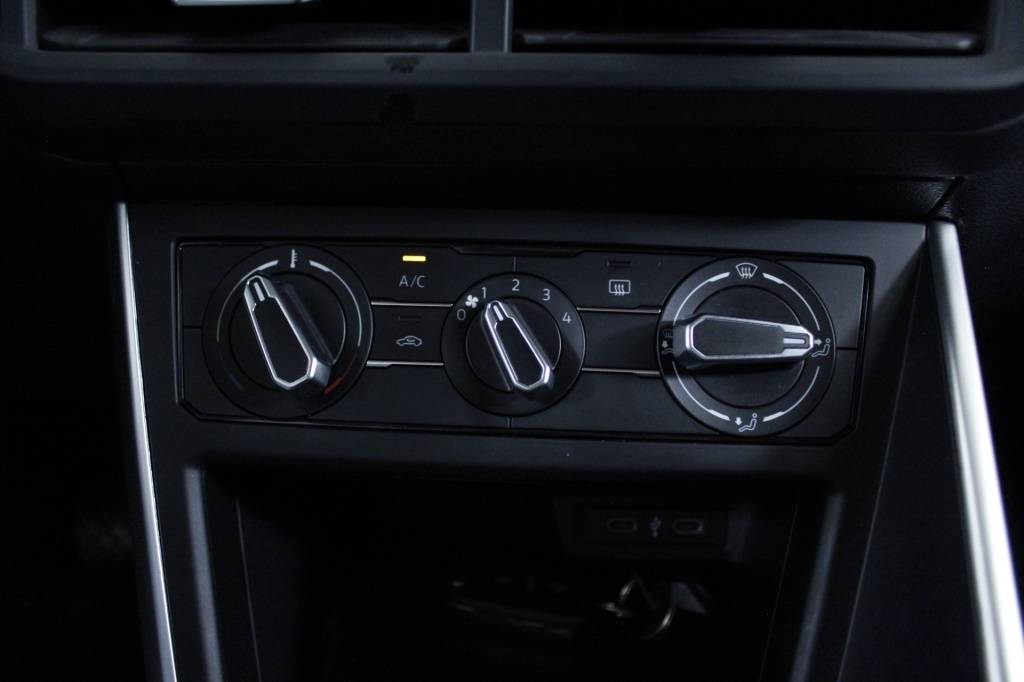 volkswagen-taigo-2024-gasolina-999cc
