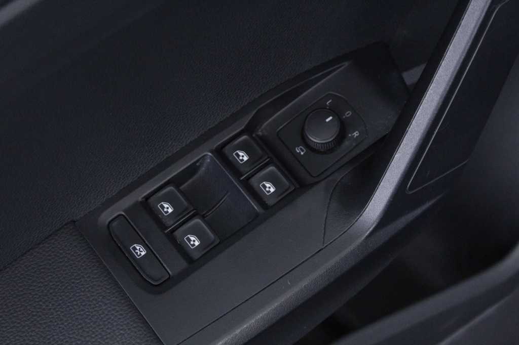 seat-ibiza-2024-gasolina-999cc