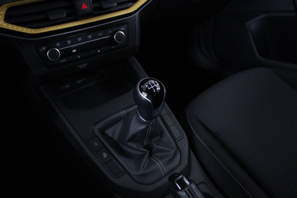 seat-ibiza-2024-gasolina-999cc