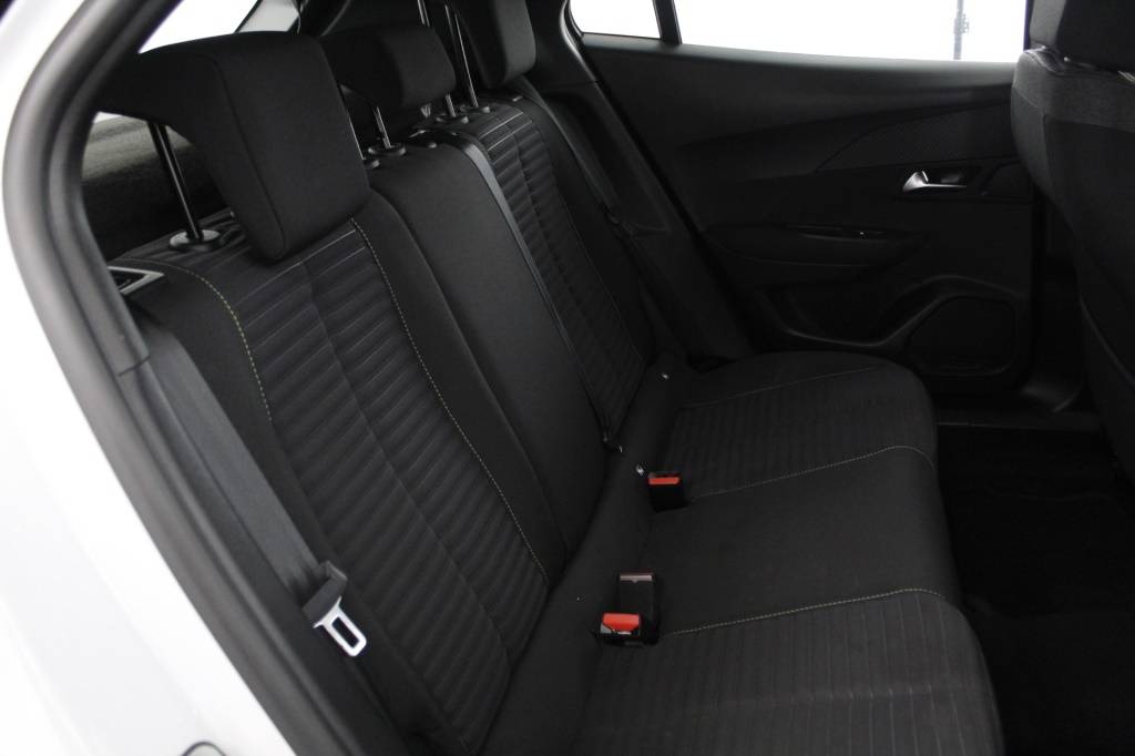 peugeot-2008-2024-gasolina-1199cc
