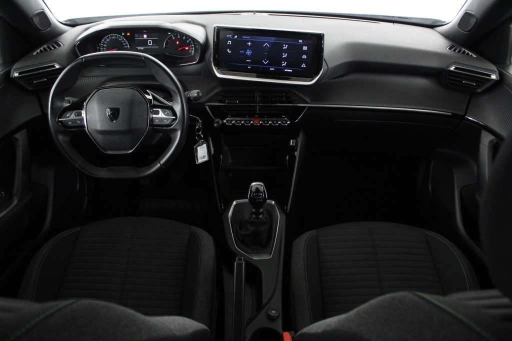 peugeot-2008-2024-gasolina-1199cc