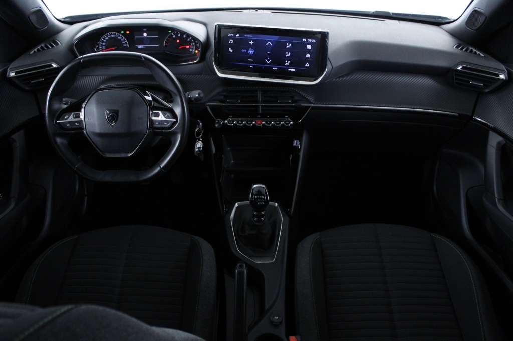 peugeot-2008-2024-gasolina-1199cc