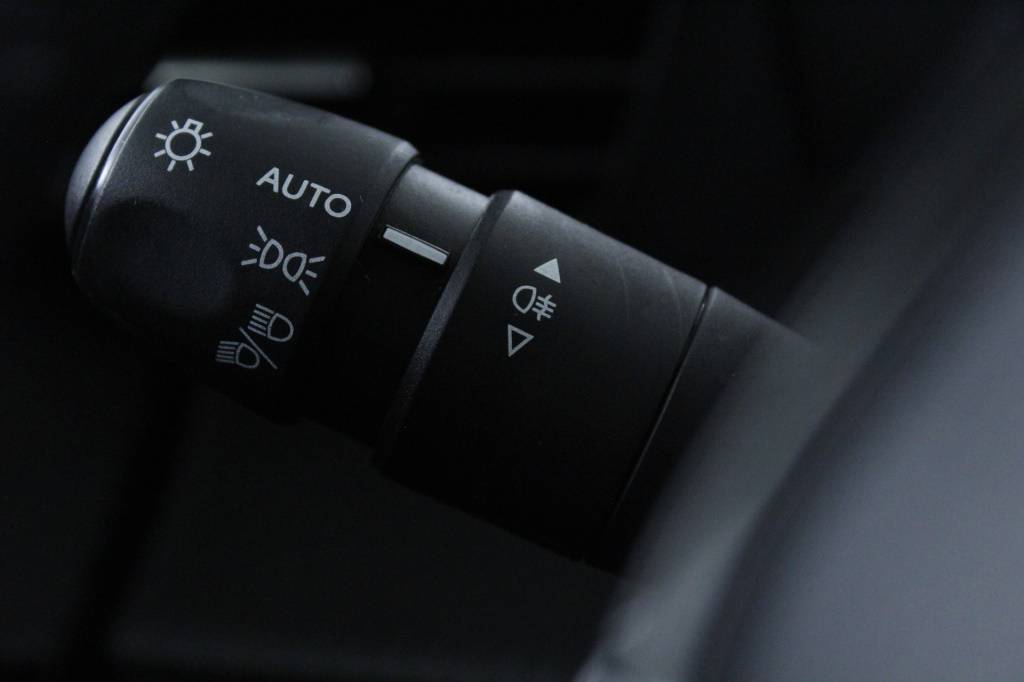 peugeot-2008-2024-gasolina-1199cc