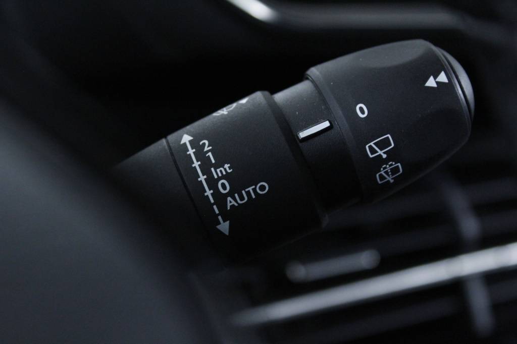 peugeot-2008-2024-gasolina-1199cc