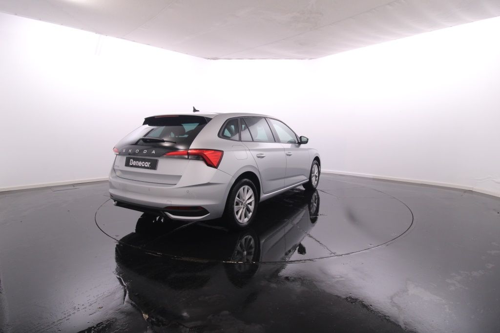 skoda-scala-2024-gasolina-999cc