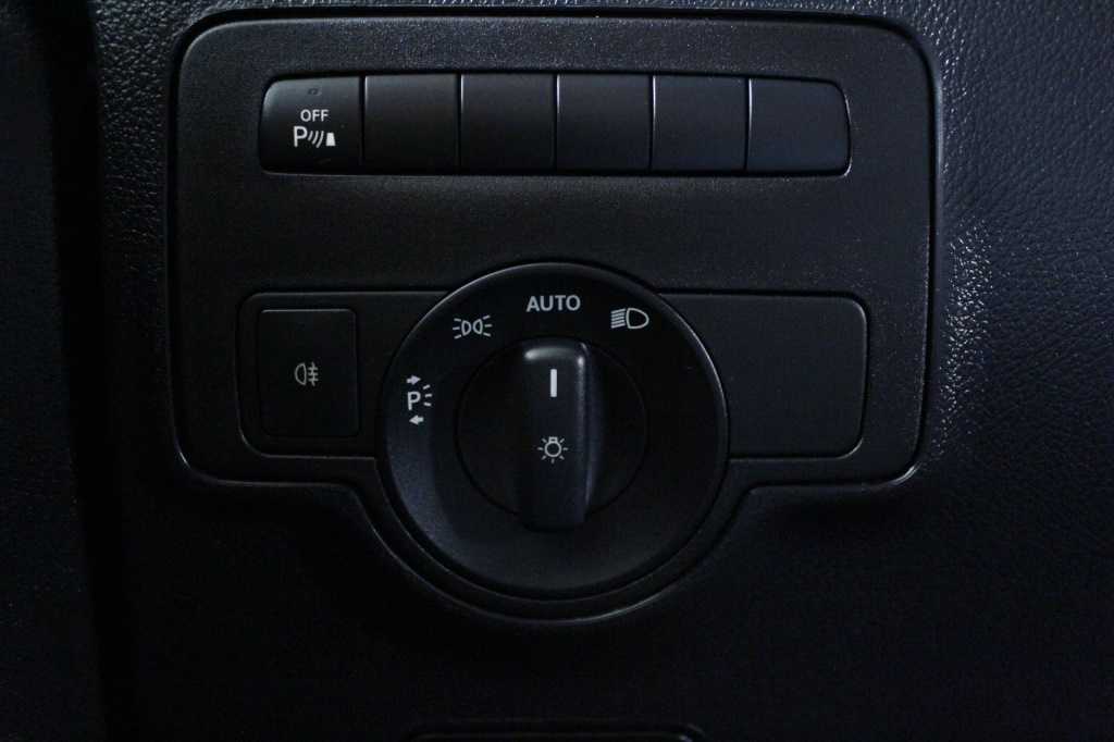 mercedes-benz-vito-2022-diesel-1950cc