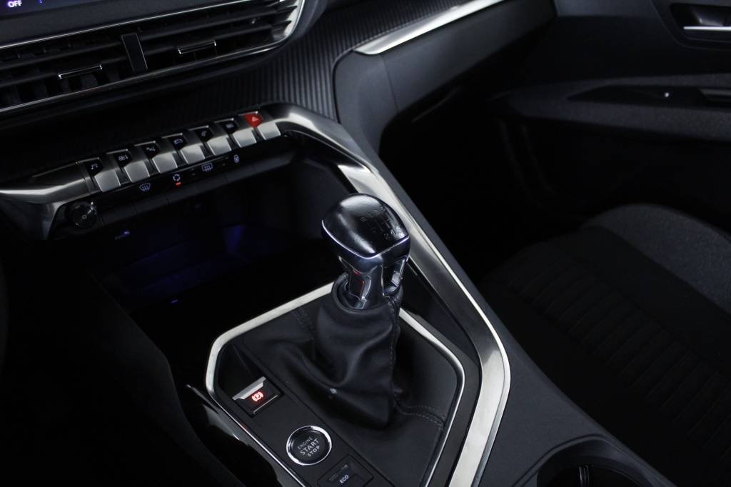 peugeot-3008-2024-gasolina-1199cc