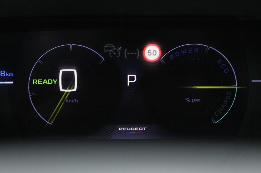 peugeot-2008-2025-eletrico-1cc